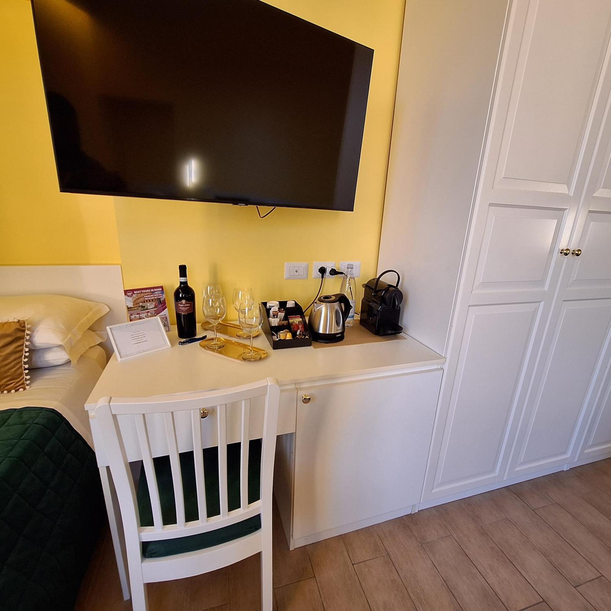 Residenze Serventi Longhi Ρώμη Εξωτερικό φωτογραφία