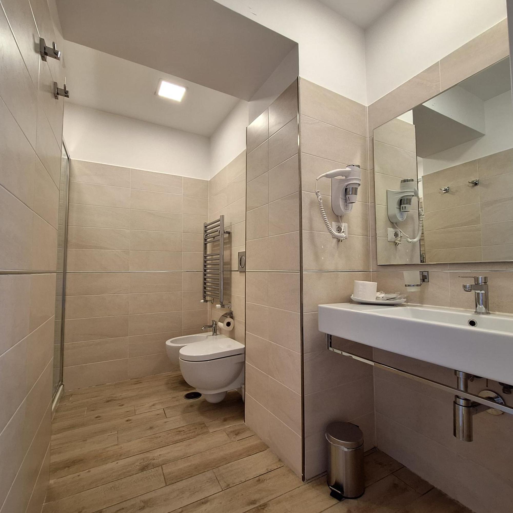 Residenze Serventi Longhi Ρώμη Εξωτερικό φωτογραφία