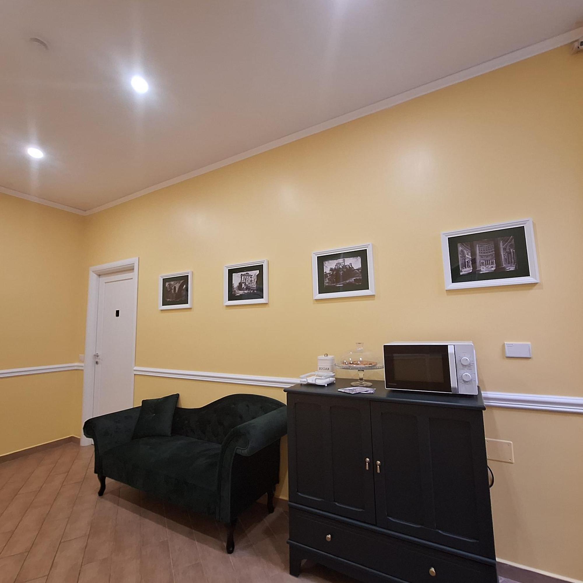 Residenze Serventi Longhi Ρώμη Εξωτερικό φωτογραφία